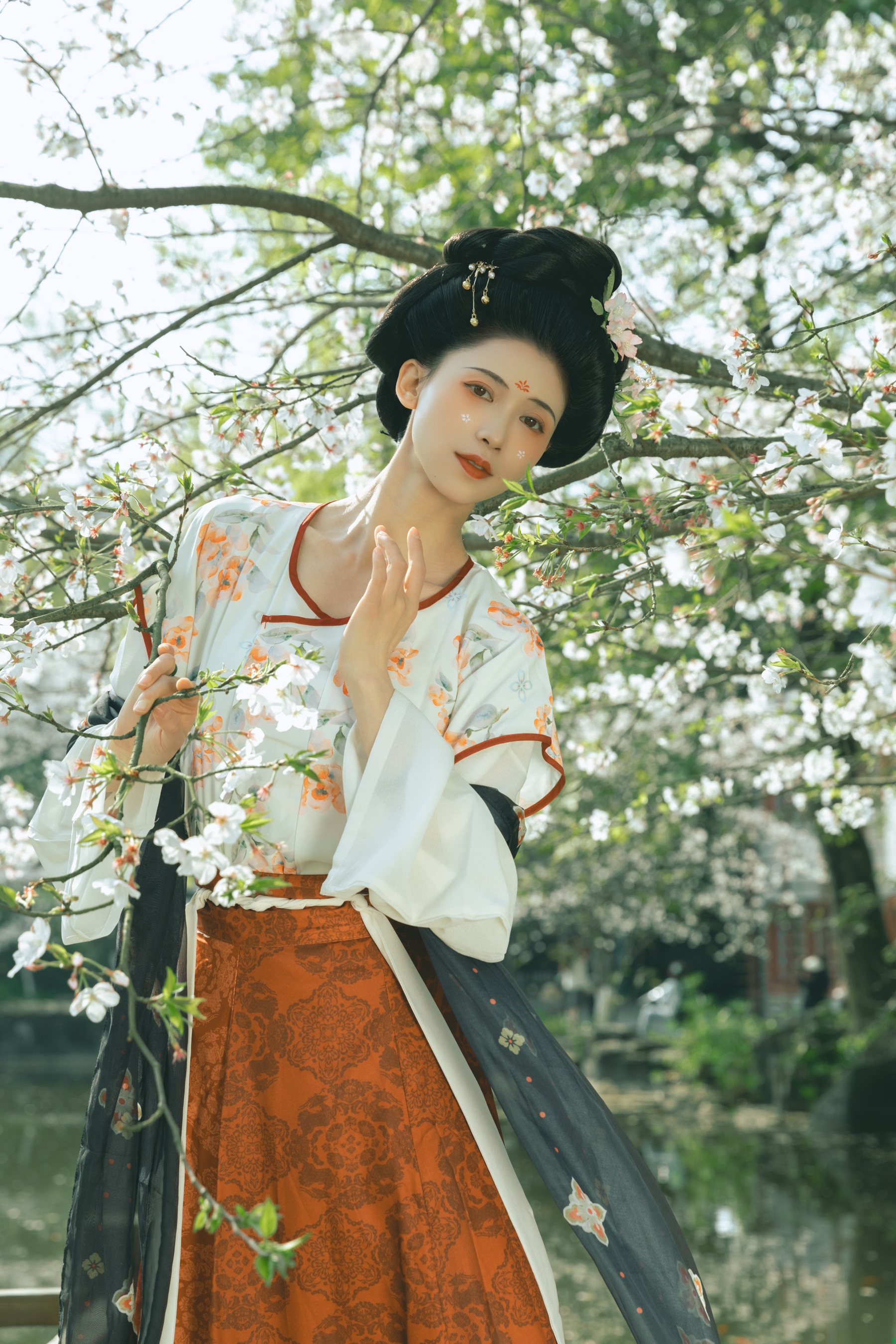 盛唐游春 吉祥祥