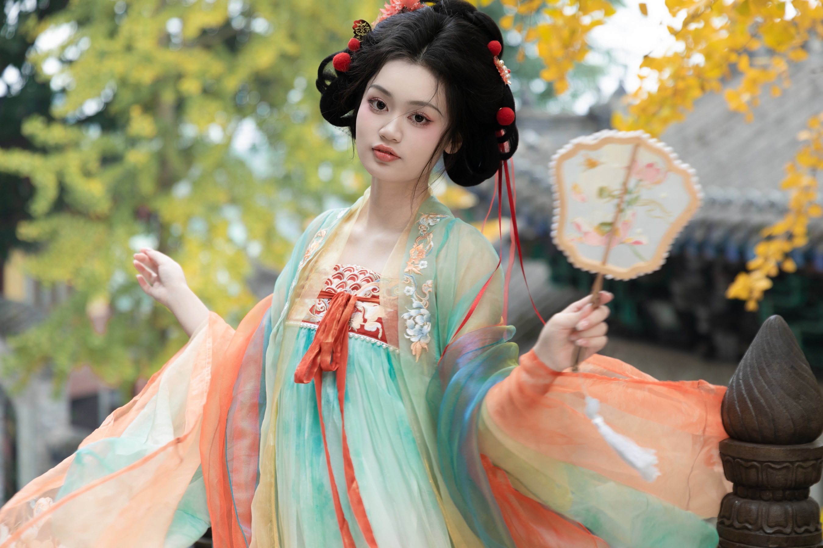 银杏树下 陈尤娜