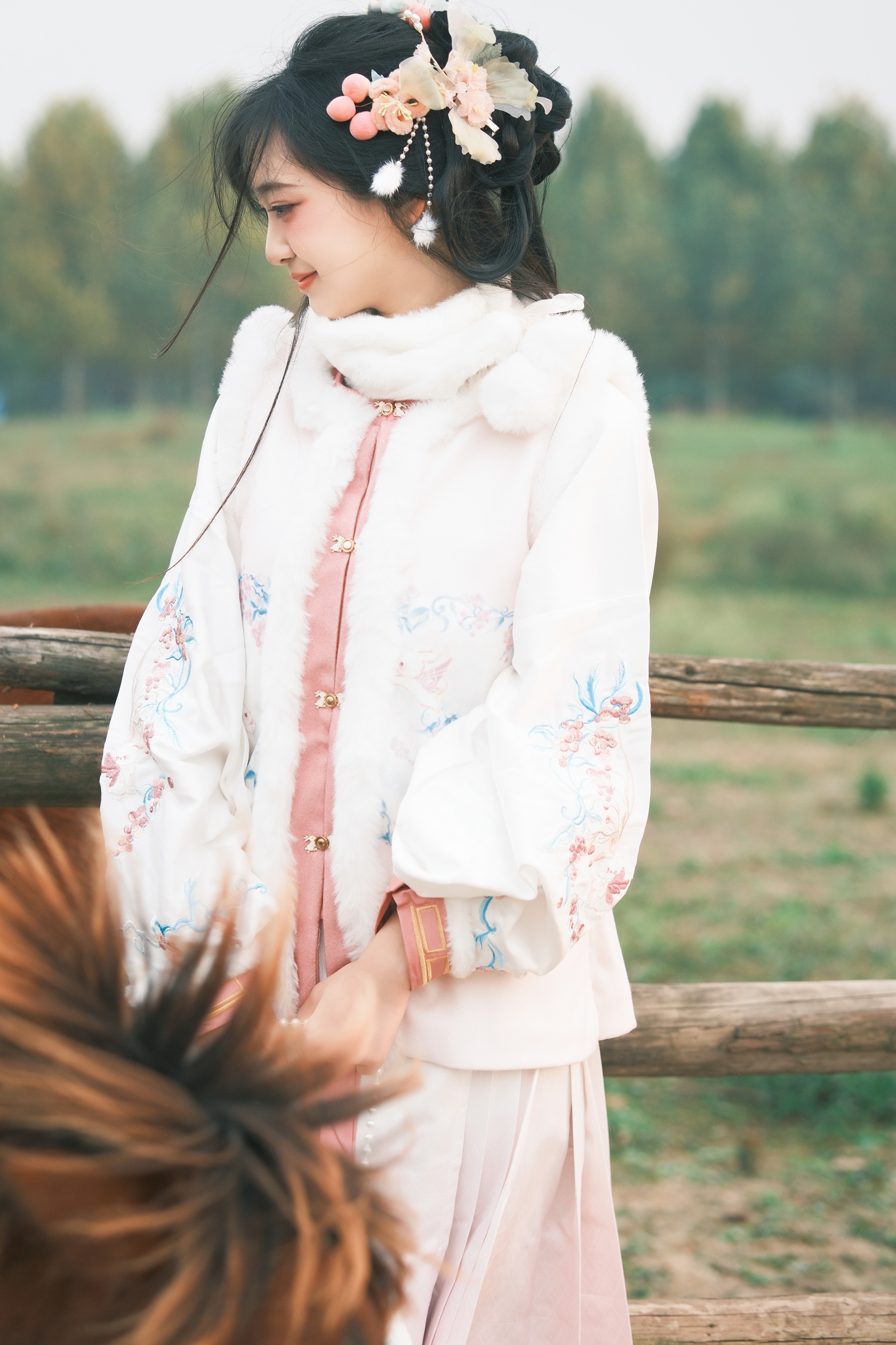小郡主秋游 二两风月