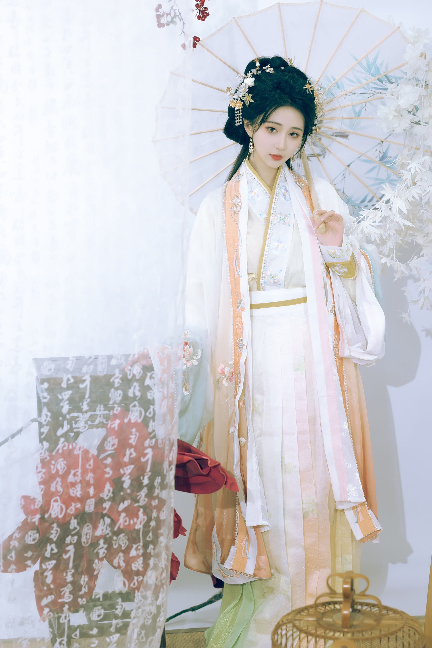 入画江南 绮罗生的小苏苏