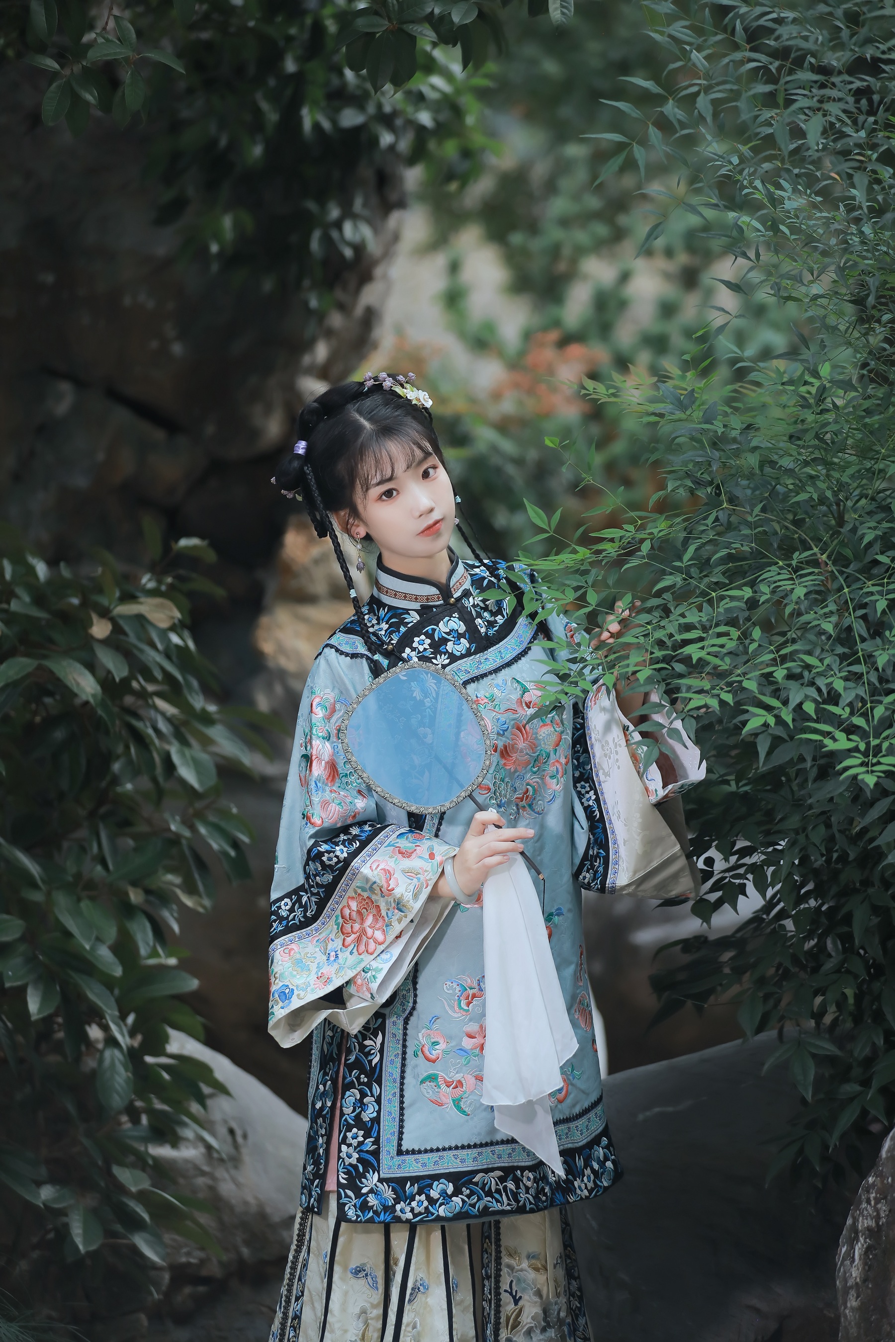 游园 周周Ay