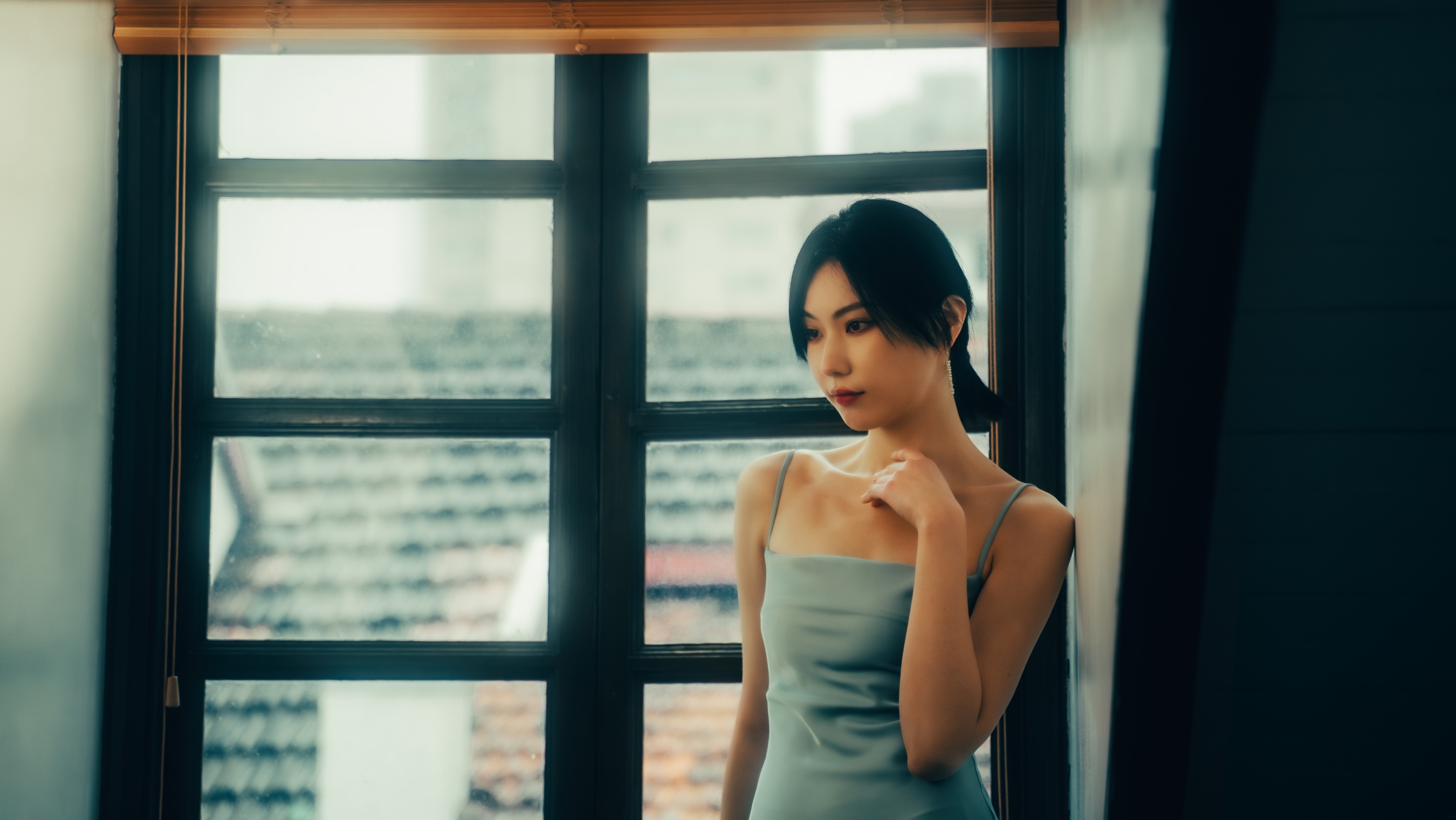 今日阴有雨 希希