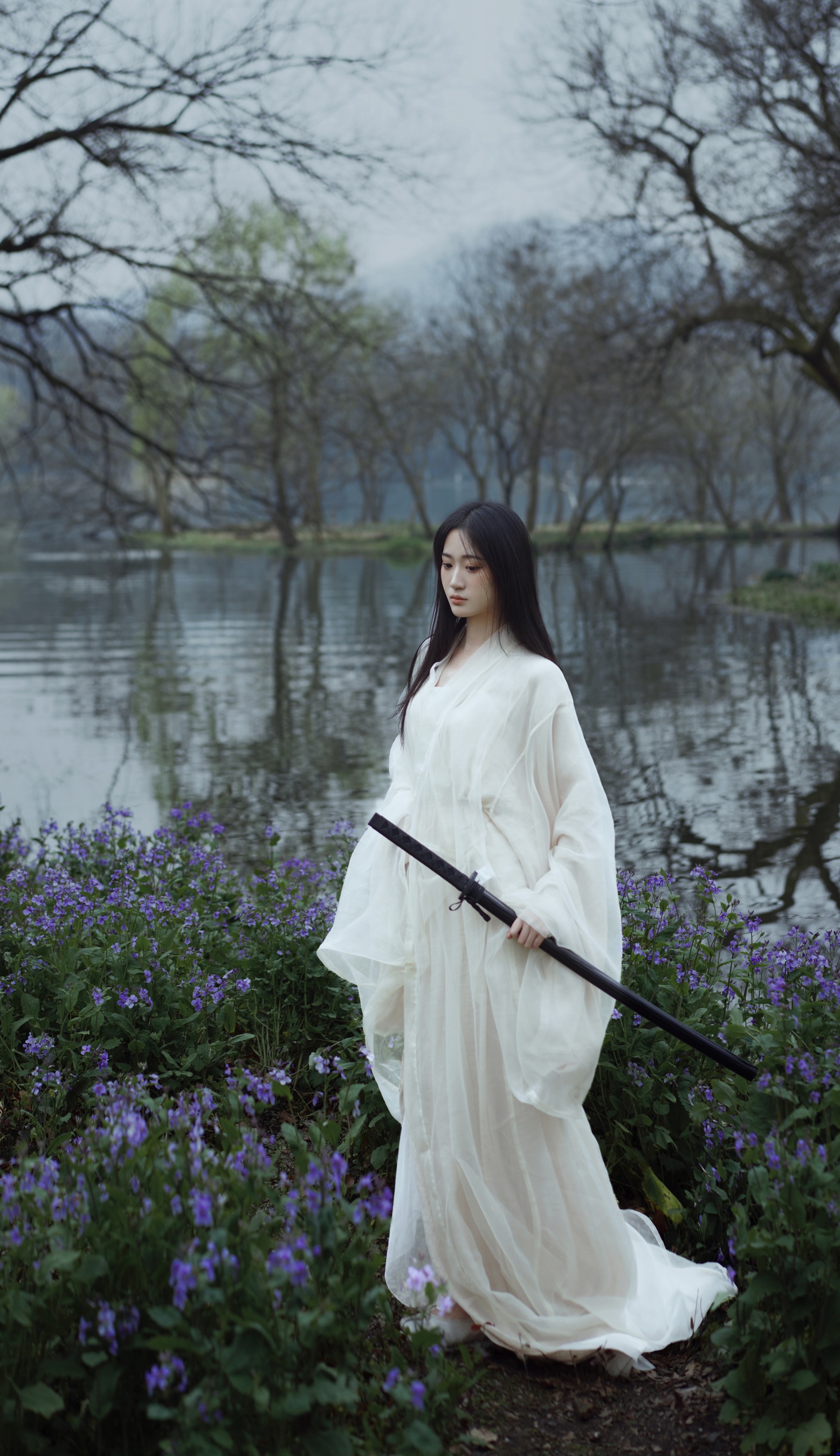 二月兰花 婠