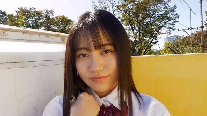 甜心女孩仲川空 穿著校服的素人美女