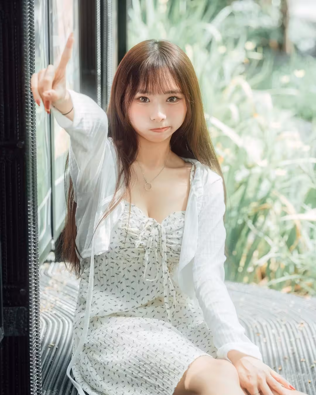「TN圓圓」窒息感的白嫩美胸 根本視覺饗宴