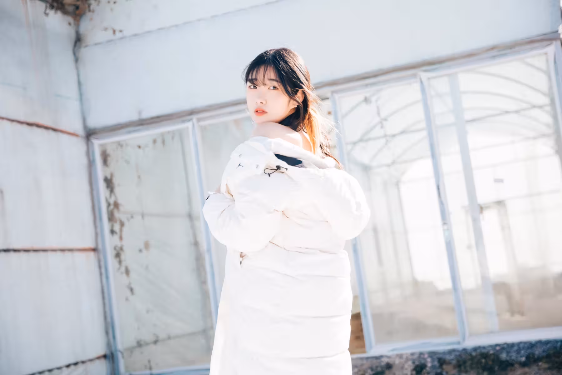 [Sonson 손손] 身材凹凸有致.....雪白大車頭燈大膽露