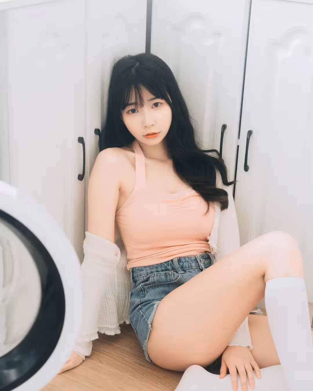 「陳QQ」展露美乳美臀曲線 渾圓雙峰呼之欲出