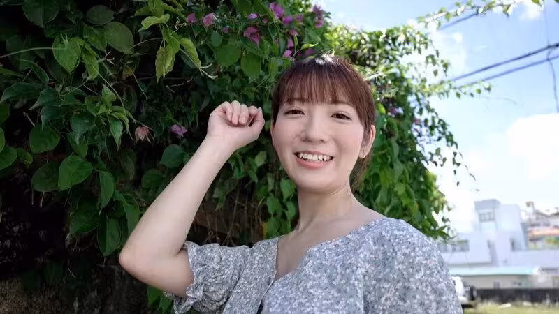 極品女神 小花暖 宅男的夢想情人 白皙嫩體顯淫騷
