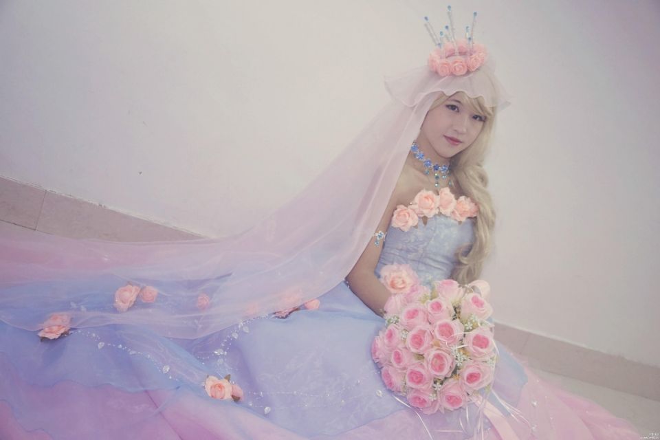 《奇迹暖暖》暖暖-冰晶玫瑰婚纱 C O S P L A Y