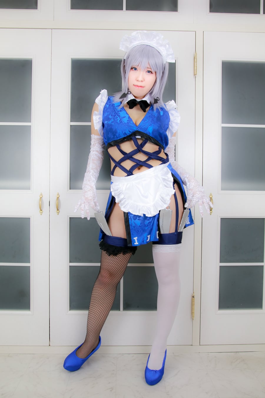 ぱい○ん巨乳メイドいぬさくや