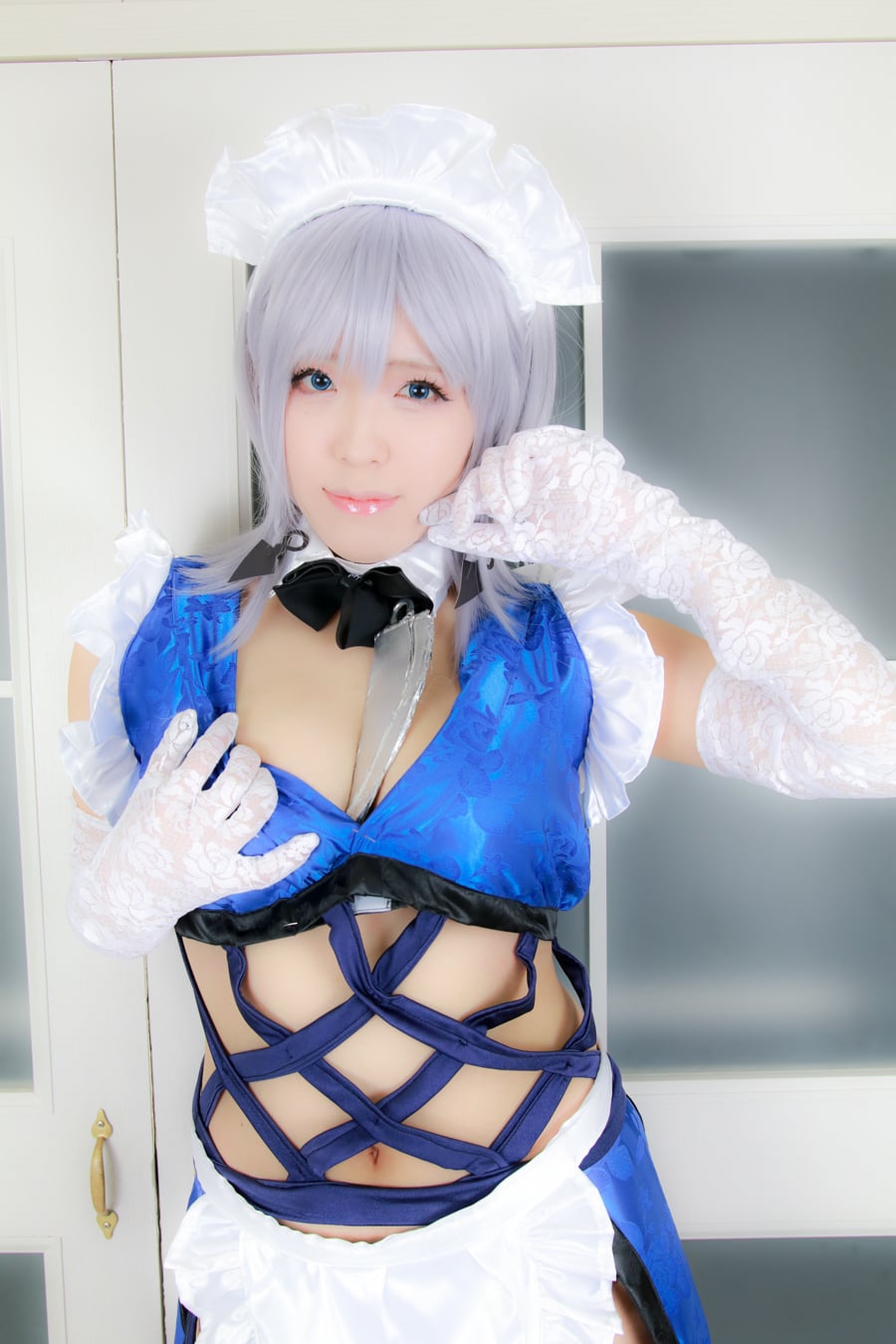 ぱい○ん巨乳メイドいぬさくや