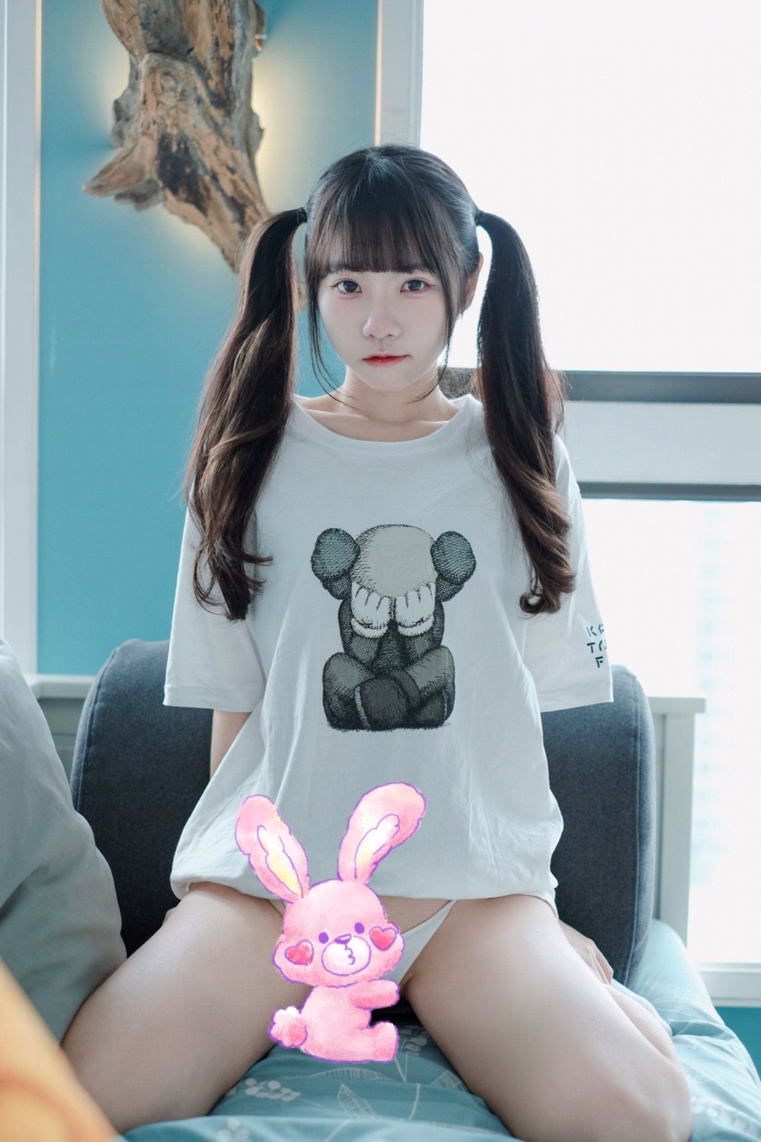 捕獲一隻沒穿褲褲の小白兔🐰