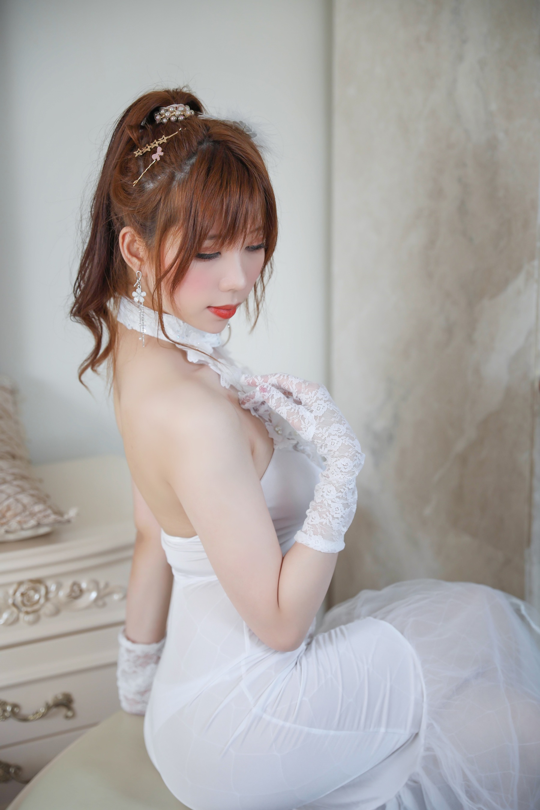 白礼服