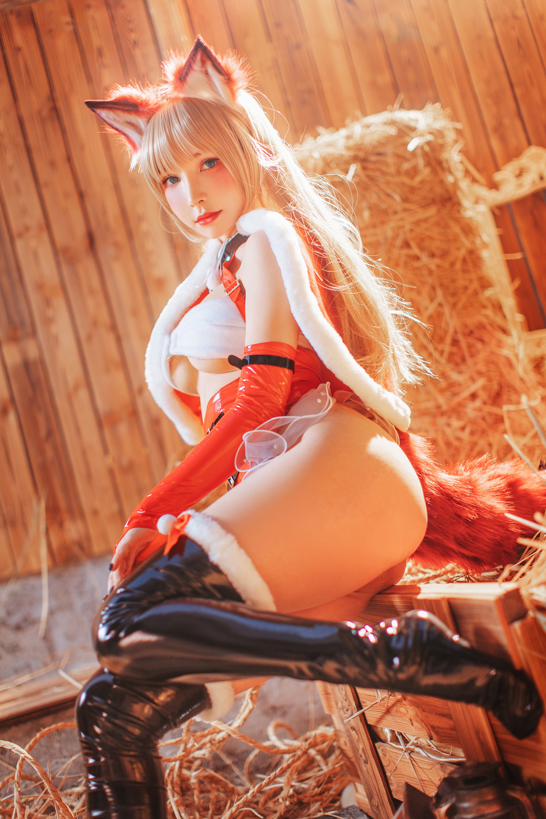 圣诞狼女
