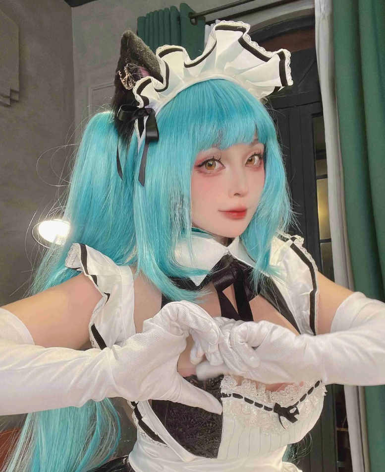 Sayo Momo：来自越南的美女Coser，魅惑十足的妹子。