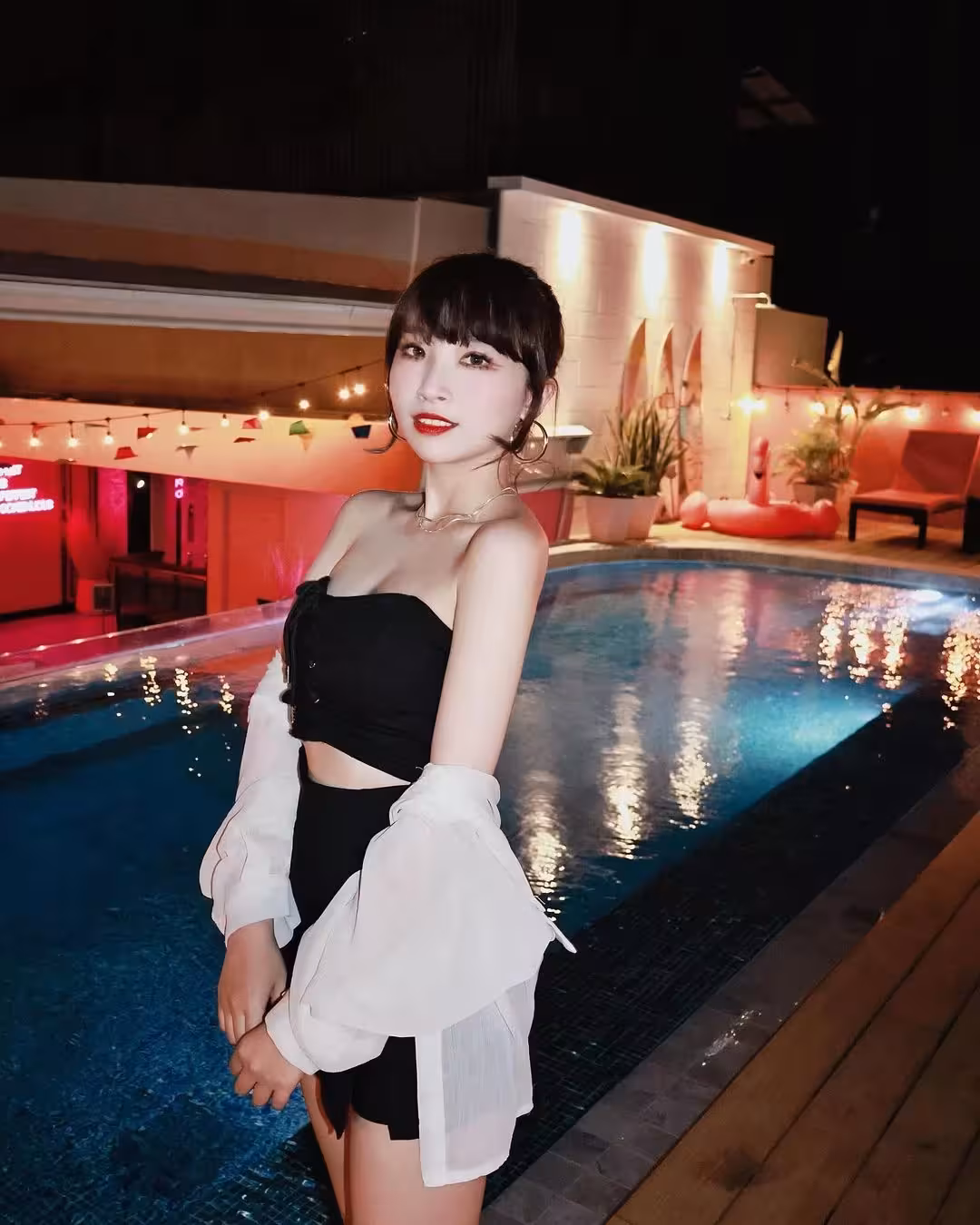 美女主播「小孟Sophia」極品顏值+性感身材 魅力迷人