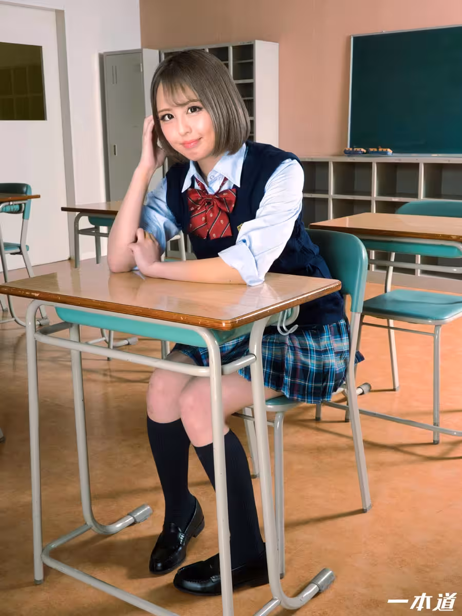 [樫乃りな] 輪流調教學生妹