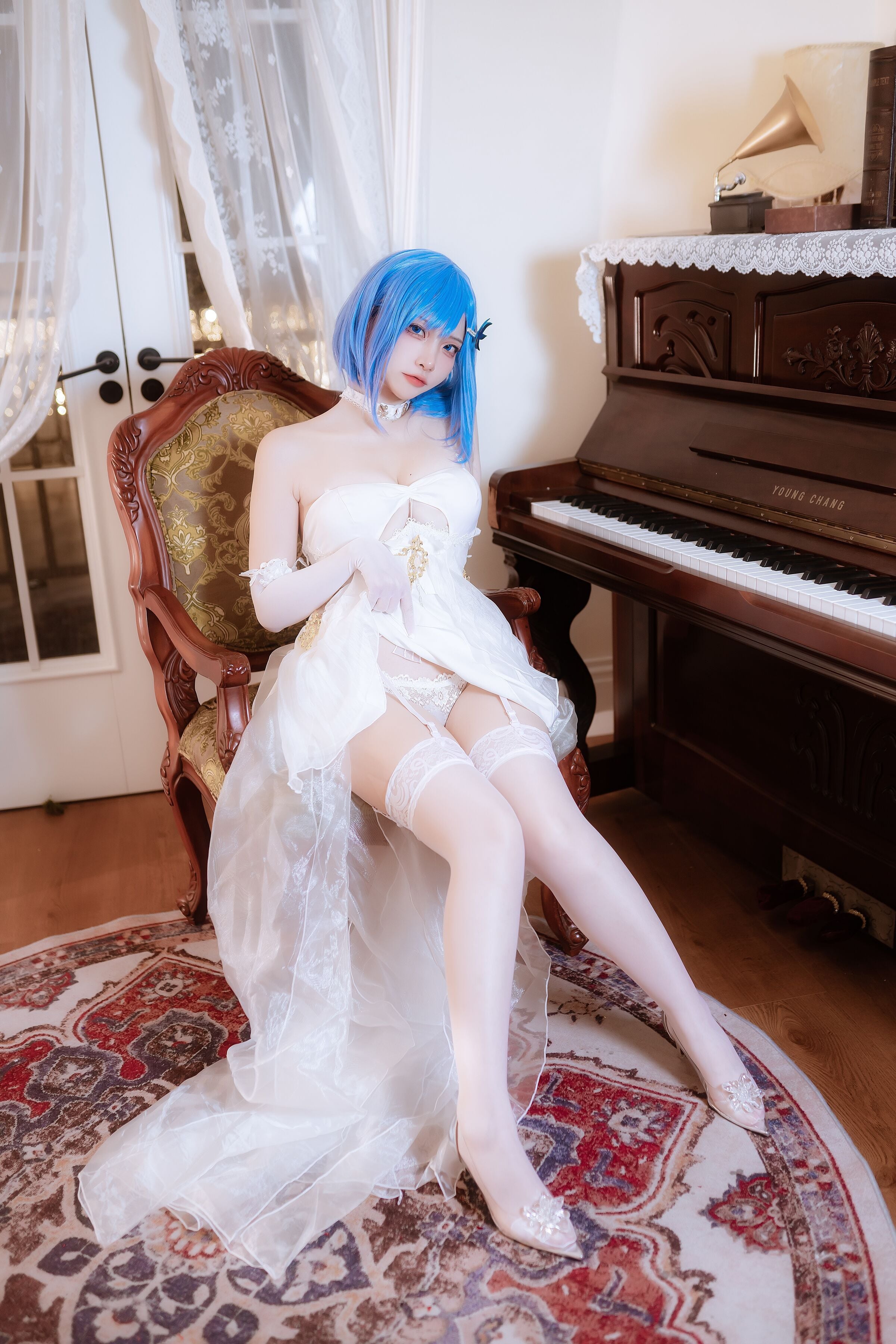 二佐Nisa – 碧蓝航线 恰巴耶夫礼服