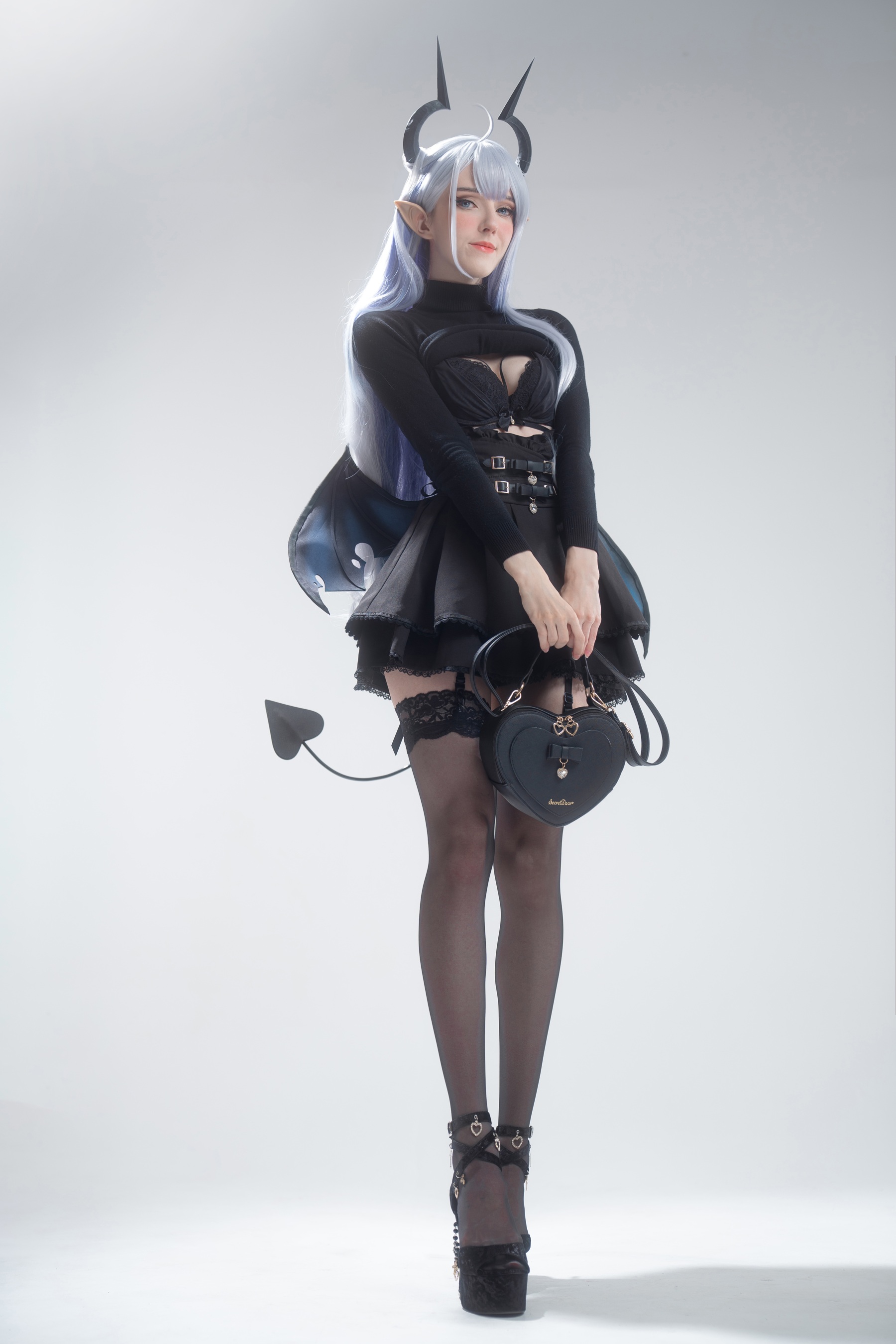Ball – Thea