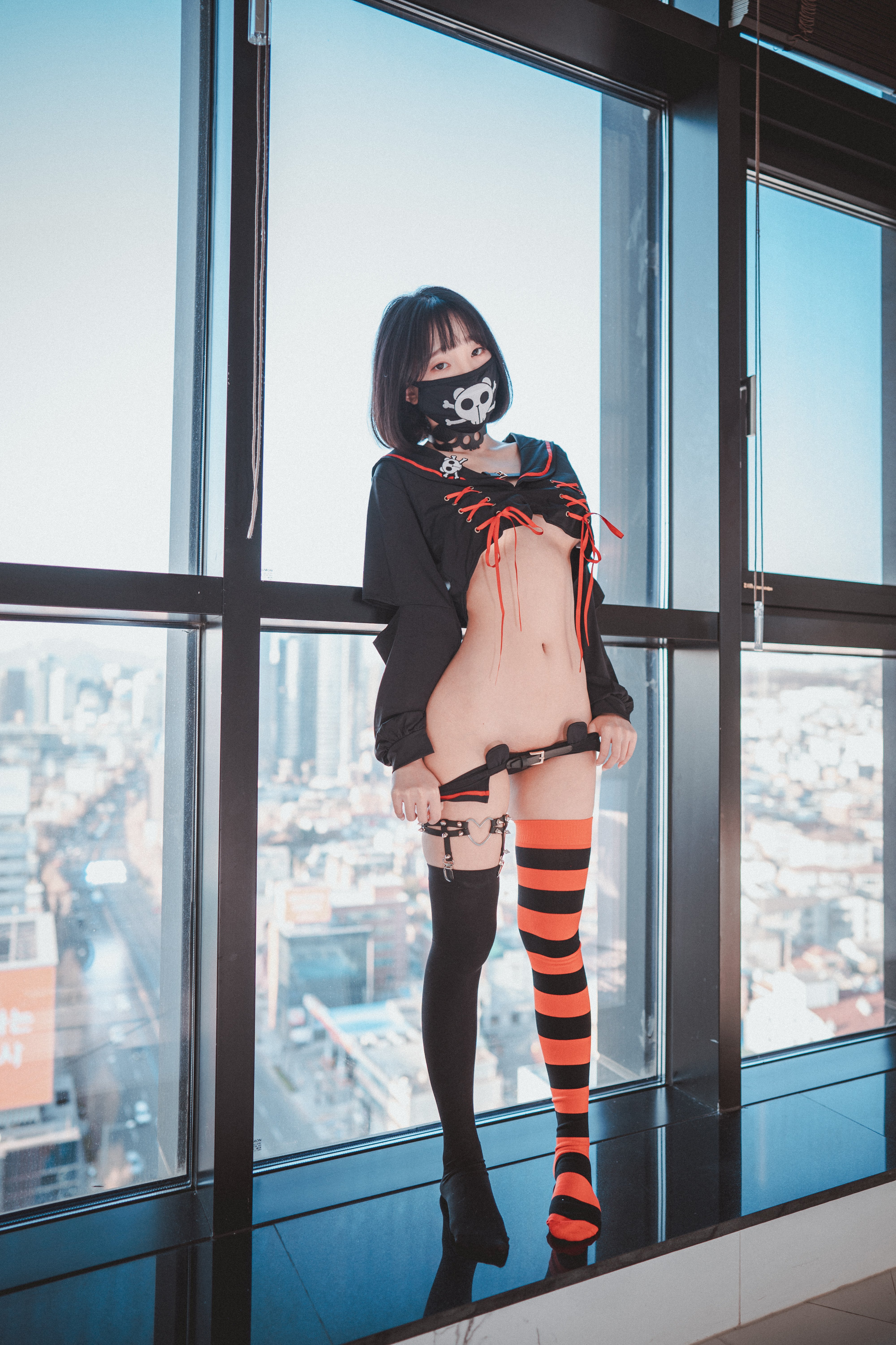 Kang In-kyung (강인경) – Masked Pirate