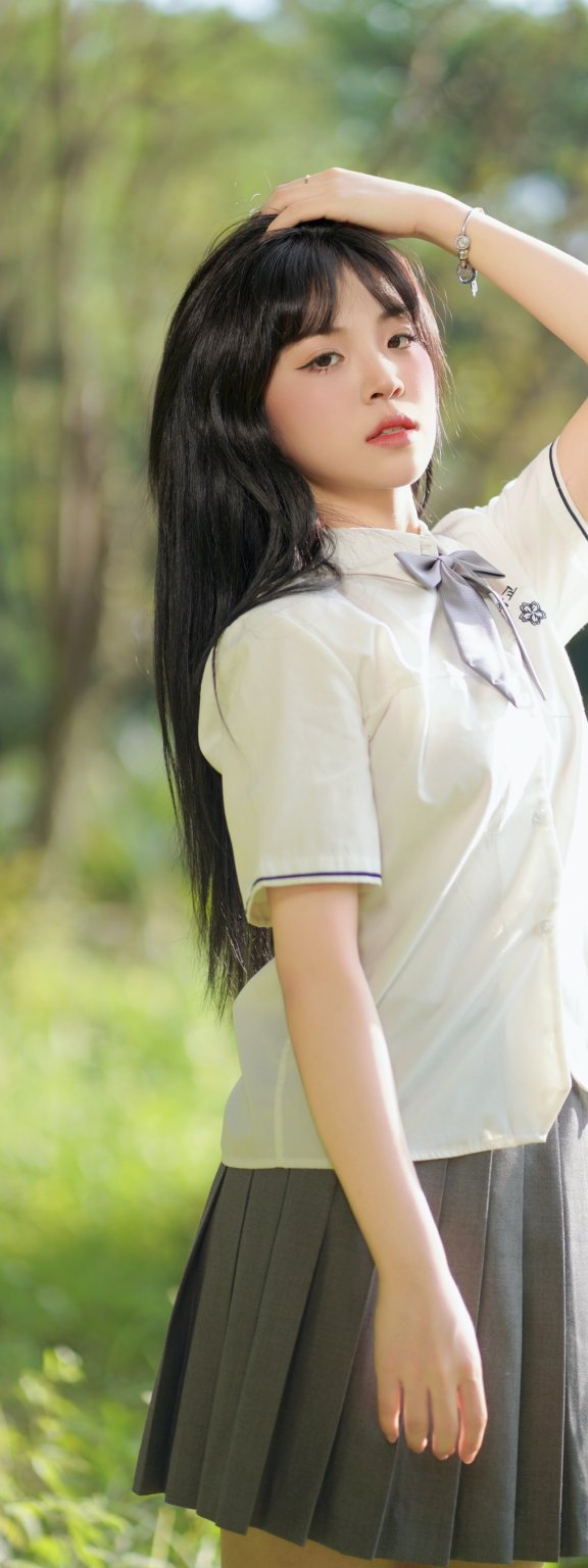 制服少女 赛的过西莉吗