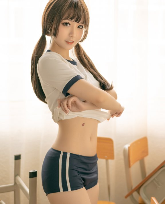 Cosplay 桃良阿宅 体操服