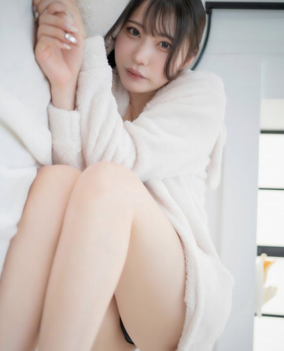 MEI 芽衣, グラビア写真集 「えちらぶに愛して」 Set.04