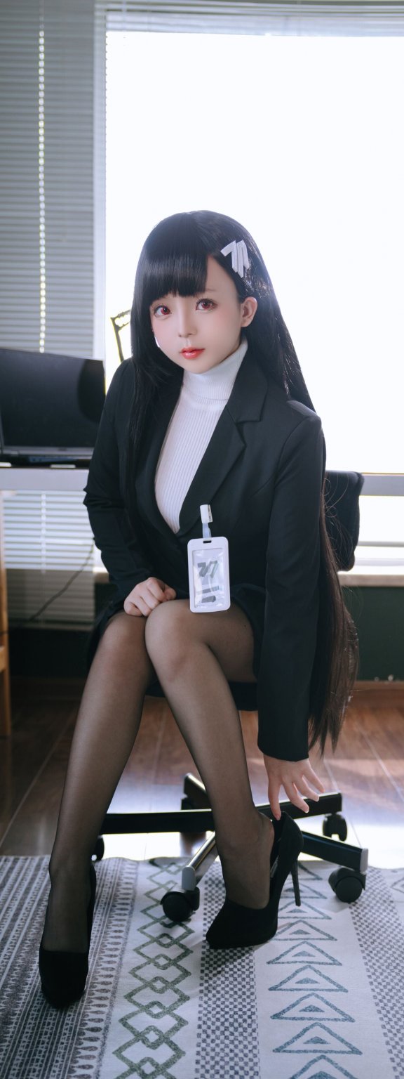 日奈娇 – 莉音